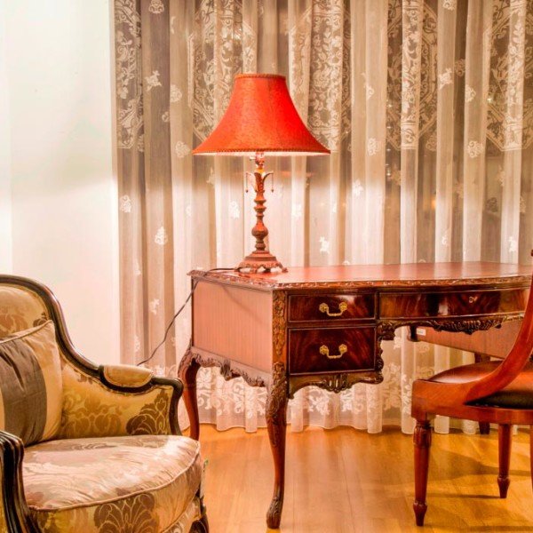 Classic neat desk with practical shelves